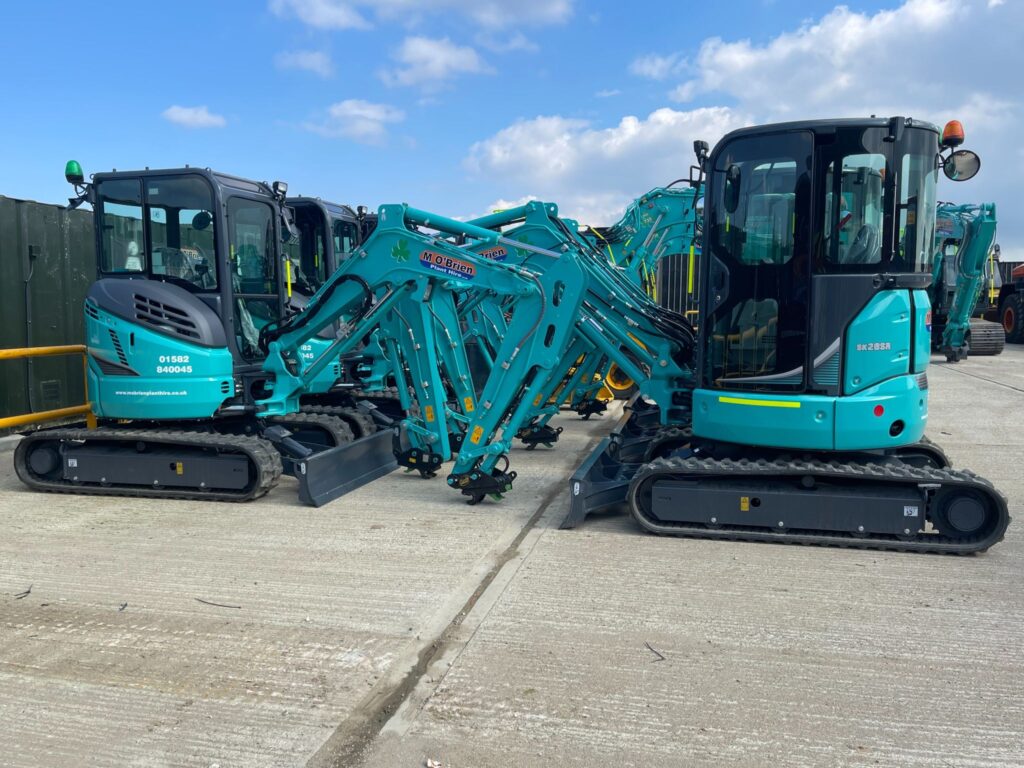 Kobelco SK28