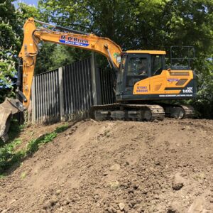 Hyundai HX140 (14 tonne excavator)