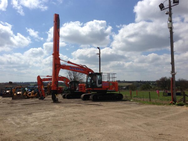 Hitachi ZX225 Telescopic Excavator