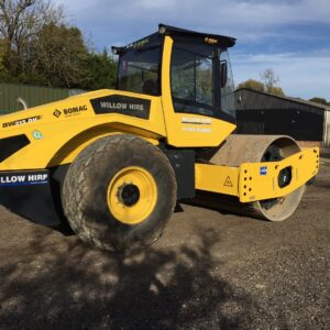 Bomag BW 213 self propelled roller