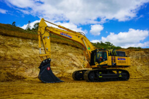 M O'Brien welcomes new Komatsu 70 tonne excavators to fleet.