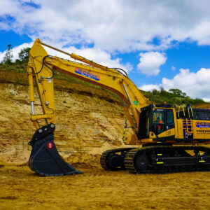 Komatsu PC700 working in quarry